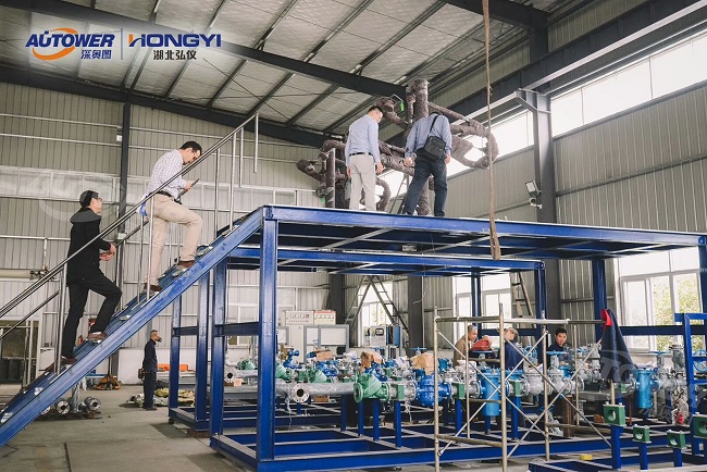 lng槽車(chē)與卸車(chē)鶴管的接口 lng槽車(chē)與卸車(chē)鶴管的接口